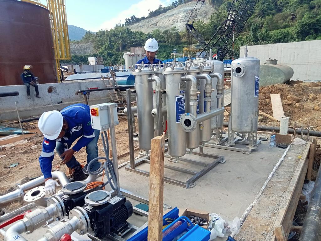 instala filtros de aceite y combustible de ultra precisión